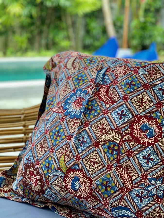 Villa Biru - 500M Batubelig Beach 캉구 외부 사진