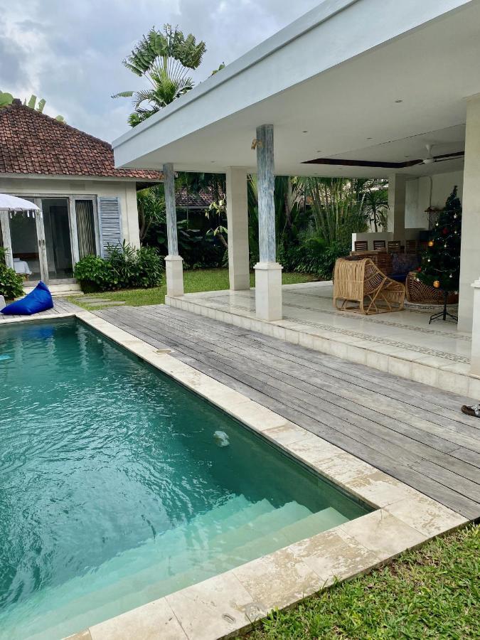 Villa Biru - 500M Batubelig Beach 캉구 외부 사진